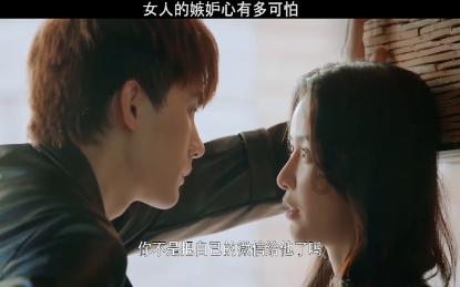 女子理发店哭诉头发被剪坏，理发69元索赔1000元：就这还当店长呢？